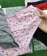 شورت نخی طرح دار زنانه